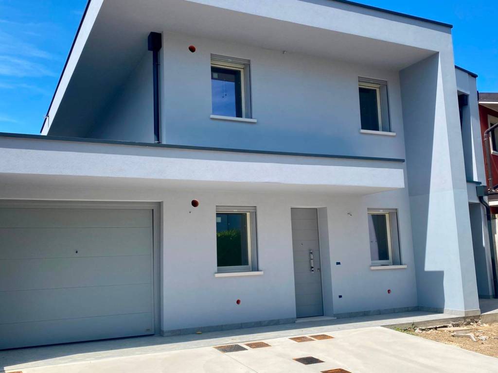 casa indipendente in vendita a Fiume Veneto
