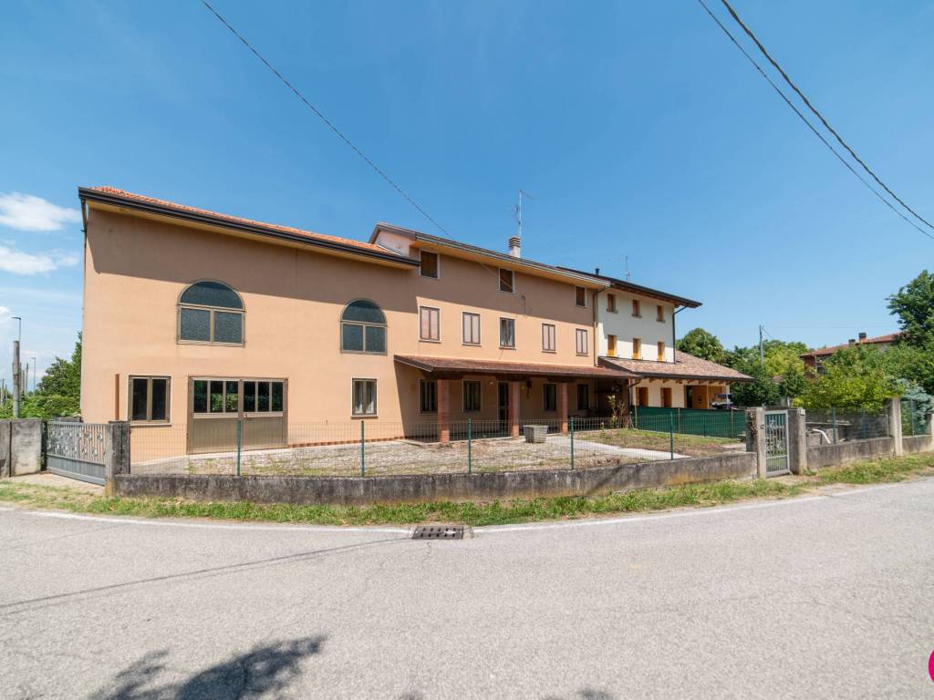 casa indipendente in vendita a Fiume Veneto