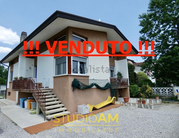 casa indipendente in vendita a Fiume Veneto in zona Cimpello
