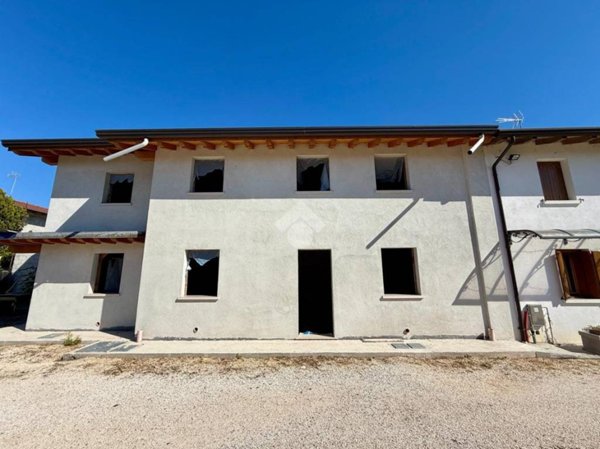 casa indipendente in vendita a Fiume Veneto in zona Bannia