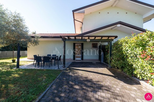 casa indipendente in vendita a Fiume Veneto