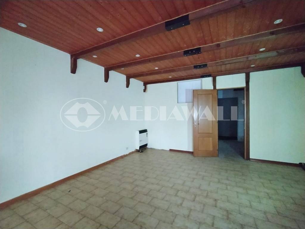 negozio in vendita a Fiume Veneto