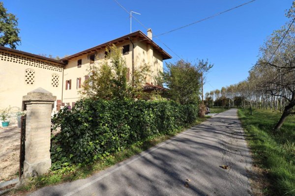 casa indipendente in vendita a Fiume Veneto