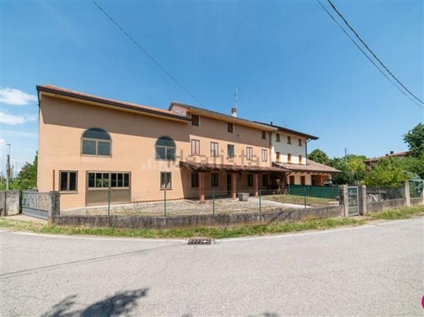casa indipendente in vendita a Fiume Veneto