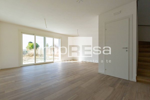 casa indipendente in vendita a Fiume Veneto