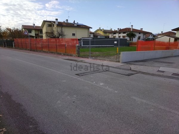 terreno edificabile in vendita a Fiume Veneto