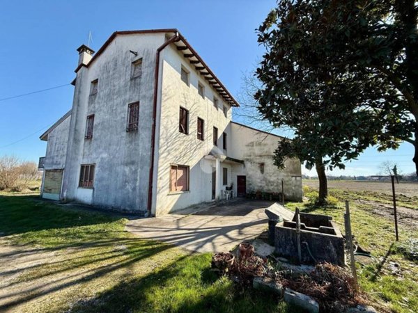 casa indipendente in vendita a Fiume Veneto in zona Bannia