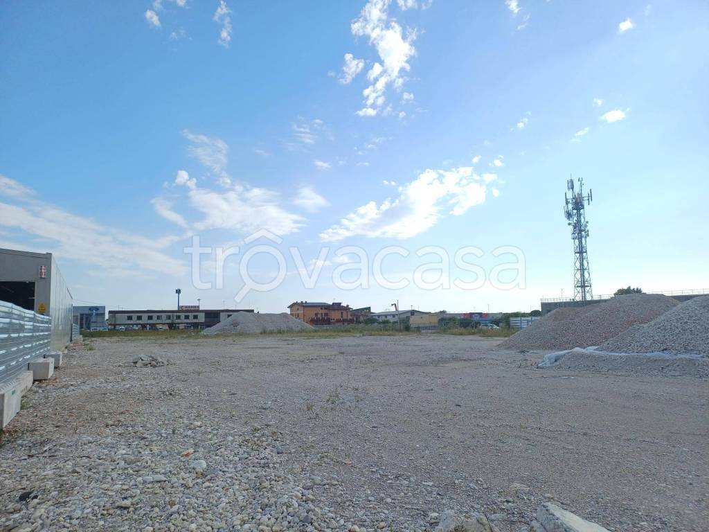 terreno agricolo in vendita a Fiume Veneto in zona Cimpello