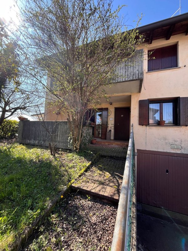 casa indipendente in vendita a Fiume Veneto