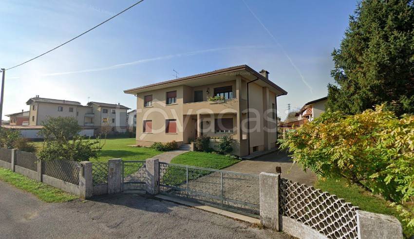 casa indipendente in vendita a Fiume Veneto