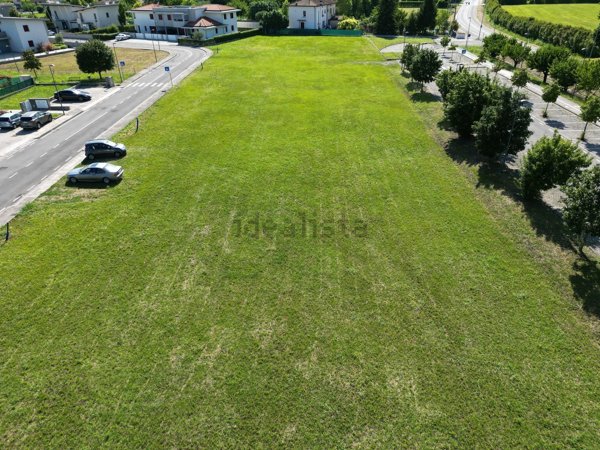 terreno edificabile in vendita a Fiume Veneto