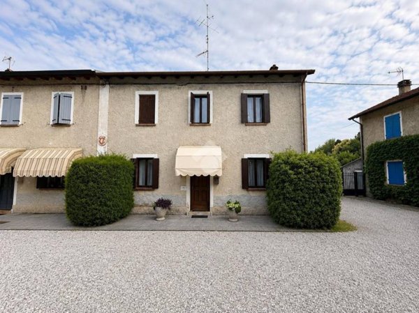 casa indipendente in vendita a Fiume Veneto