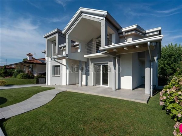 casa indipendente in vendita a Fiume Veneto