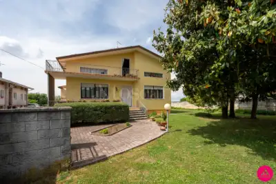 casa indipendente in vendita a Fiume Veneto in zona Praturlone