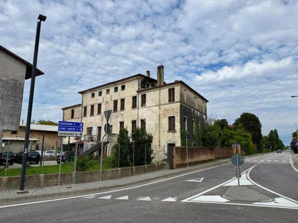 casa indipendente in vendita a Fiume Veneto in zona Bannia