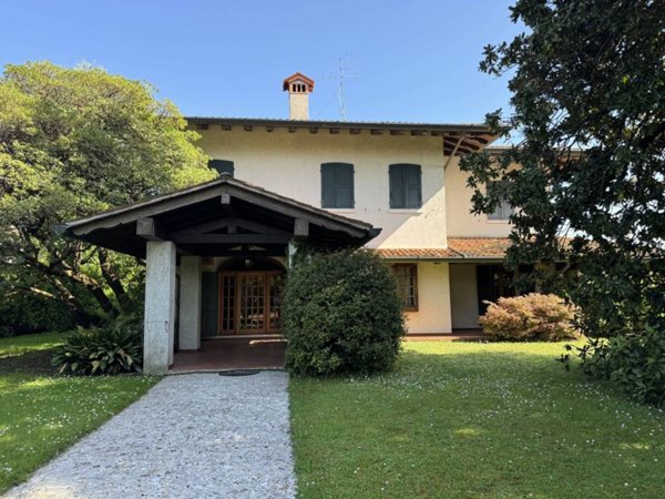 casa indipendente in vendita a Fontanafredda