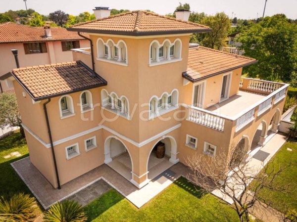 casa indipendente in vendita a Fontanafredda in zona Vigonovo