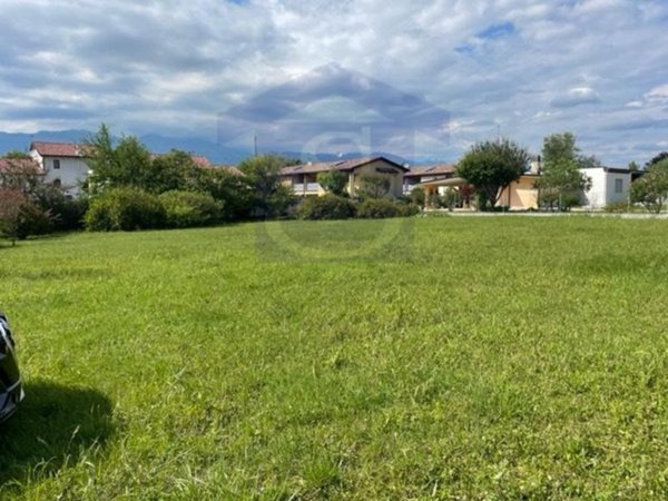 casa indipendente in vendita a Fontanafredda