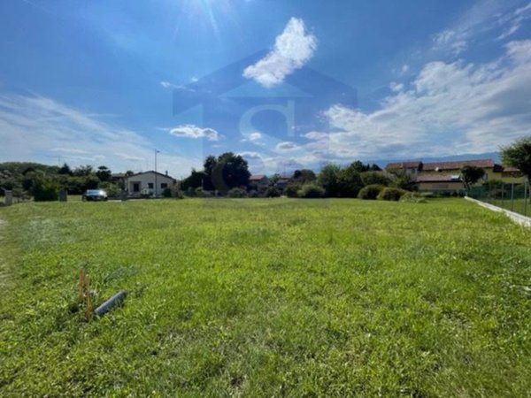 casa indipendente in vendita a Fontanafredda