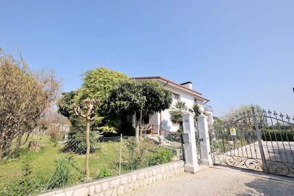 casa indipendente in vendita a Fontanafredda in zona Vigonovo