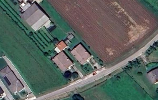 casa indipendente in vendita a Fontanafredda