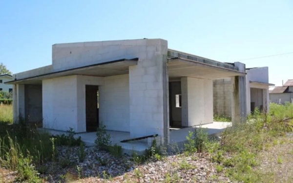 casa indipendente in vendita a Fontanafredda