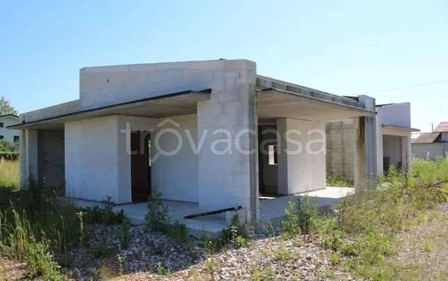 casa indipendente in vendita a Fontanafredda