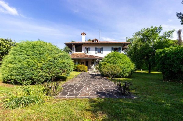 casa indipendente in vendita a Fontanafredda