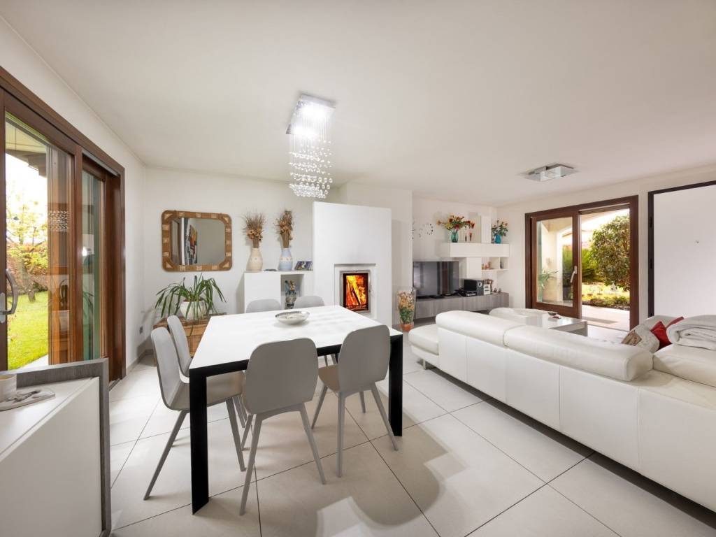 casa indipendente in vendita a Fontanafredda