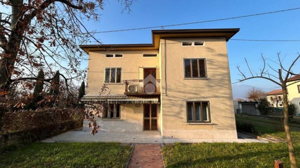 casa indipendente in vendita a Fontanafredda in zona Nave