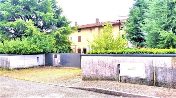 casa indipendente in vendita a Fontanafredda