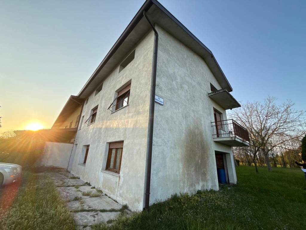 casa indipendente in vendita a Fontanafredda in zona Vigonovo