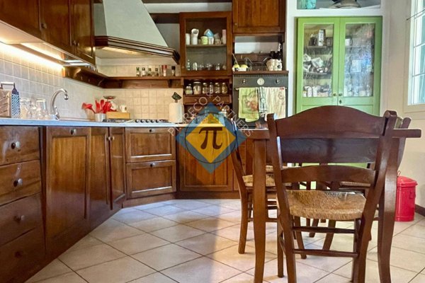 casa indipendente in vendita a Fontanafredda in zona Vigonovo