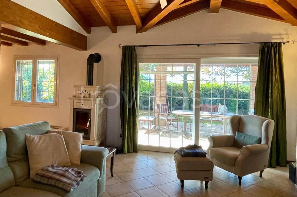 casa indipendente in vendita a Fontanafredda in zona Vigonovo