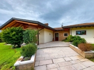 casa indipendente in vendita a Fontanafredda