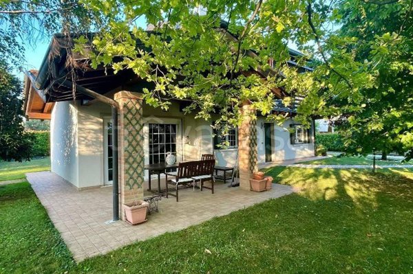 casa indipendente in vendita a Fontanafredda in zona Vigonovo