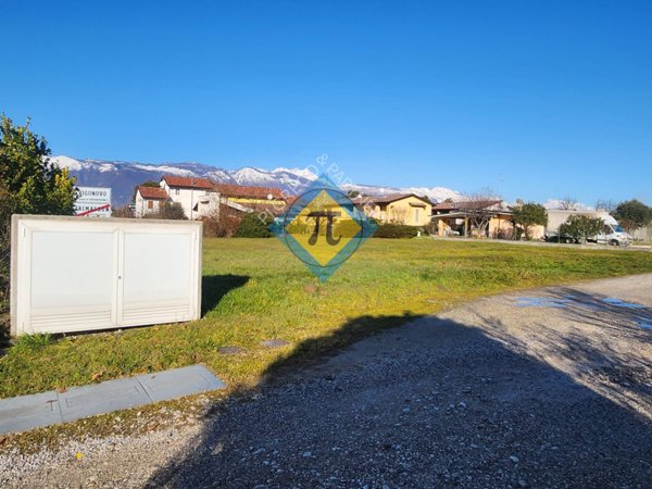 terreno edificabile in vendita a Fontanafredda in zona Vigonovo