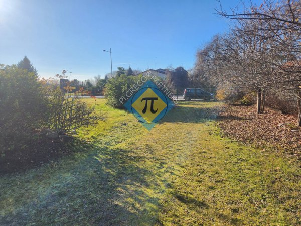 casa indipendente in vendita a Fontanafredda in zona Vigonovo