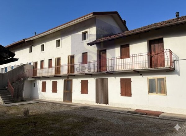 casa indipendente in vendita a Fontanafredda in zona Ranzano