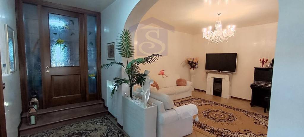 casa indipendente in vendita a Fontanafredda