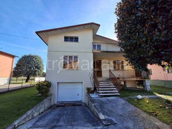 casa indipendente in vendita a Fontanafredda in zona Vigonovo