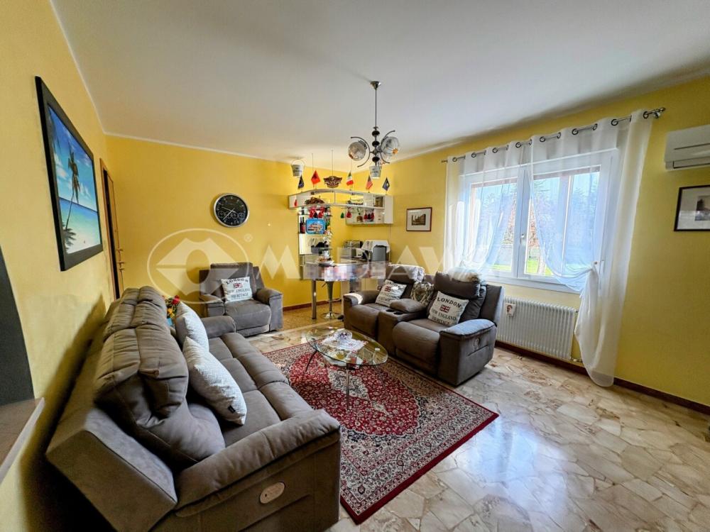 appartamento in vendita a Fontanafredda in zona Villadolt