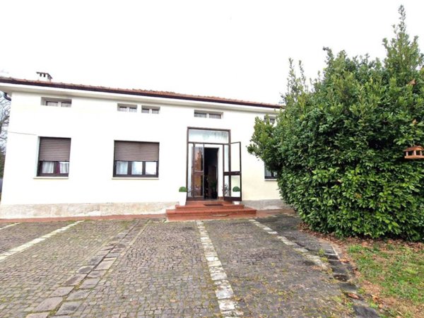 casa indipendente in vendita a Fontanafredda in zona Vigonovo