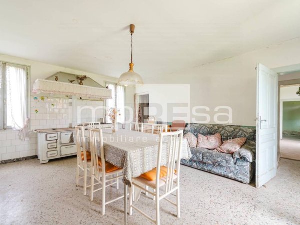 casa indipendente in vendita a Fontanafredda in zona Ranzano