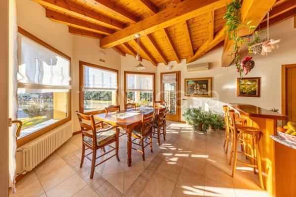 casa indipendente in vendita a Fontanafredda