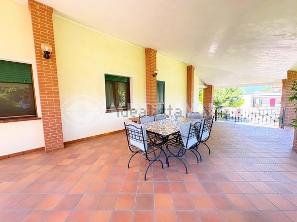 casa indipendente in vendita a Fontanafredda