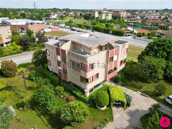 casa indipendente in vendita a Fontanafredda
