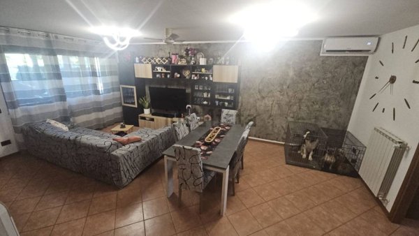 casa indipendente in vendita a Fontanafredda in zona Ceolini