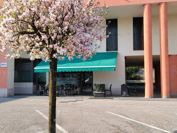 negozio in vendita a Fontanafredda