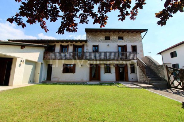 casa indipendente in vendita a Fontanafredda in zona Vigonovo